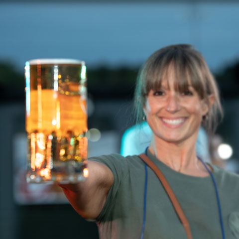 stein hoisting glasses